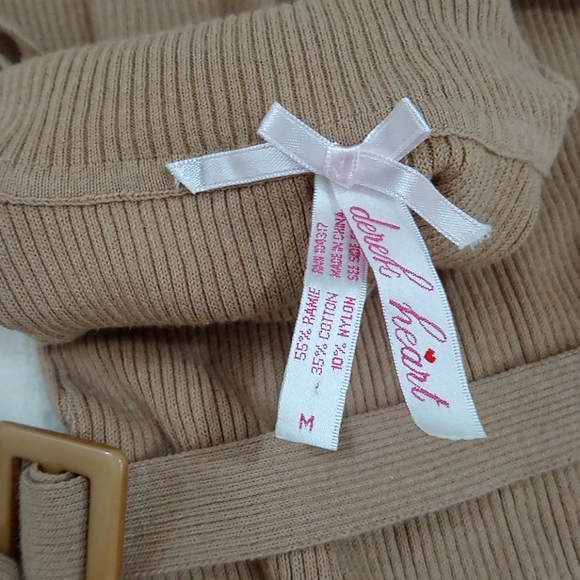 Tan Sleeveless Ribbed Turtle Neck Sweater Top Waist Belt - Picture 5 of 8